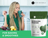Kate Naturals batido verde con spirulina, aporte nutritivo visible