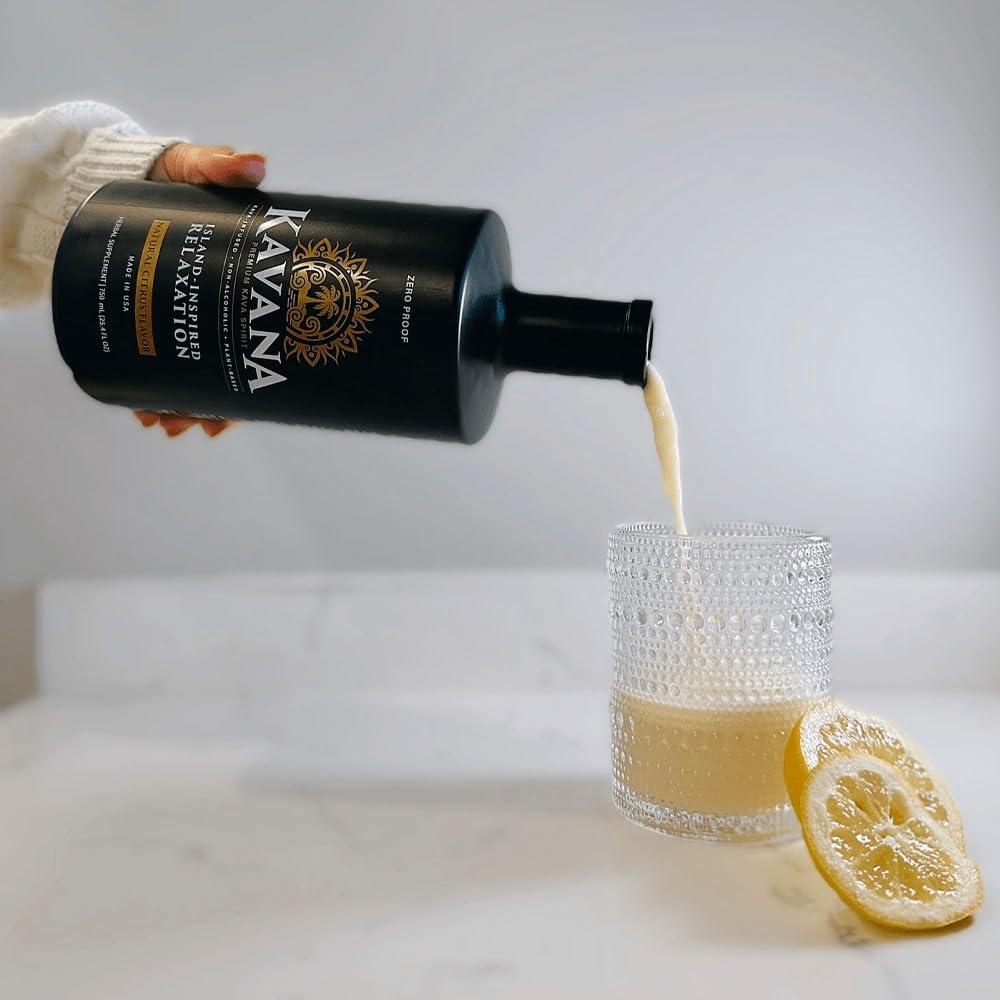 Kavana ambiente social con mocktails que invita a momentos tranquilos