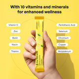 KEY NUTRIENTS bebida preparada en botella demostrando hidratación instantánea