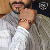 KGP pulsera dentro de su empaquetado de lujo lista como regalo significativo