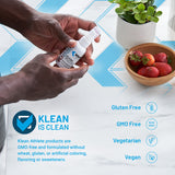 Klean Athlete primer plano de la niebla del spray indicando textura y absorción rápida