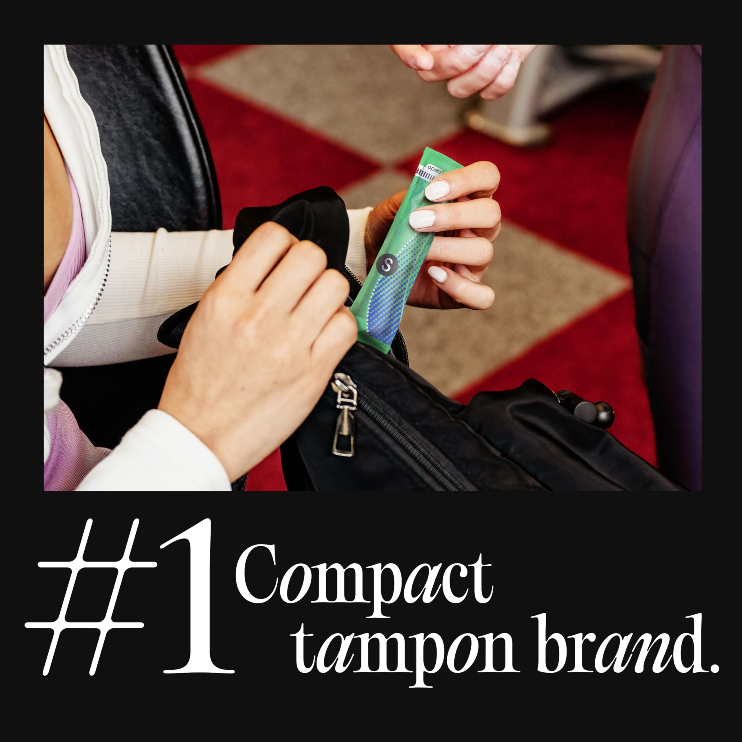 Kotex click comparación de tamaño compacto versus tampón desplegado