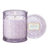 LA JOLIE MUSE vaso grabado frontal mostrando diseño elegante y aroma floral