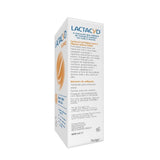 Lactacyd Intimate textura cremosa en mano ofrece limpieza suave
