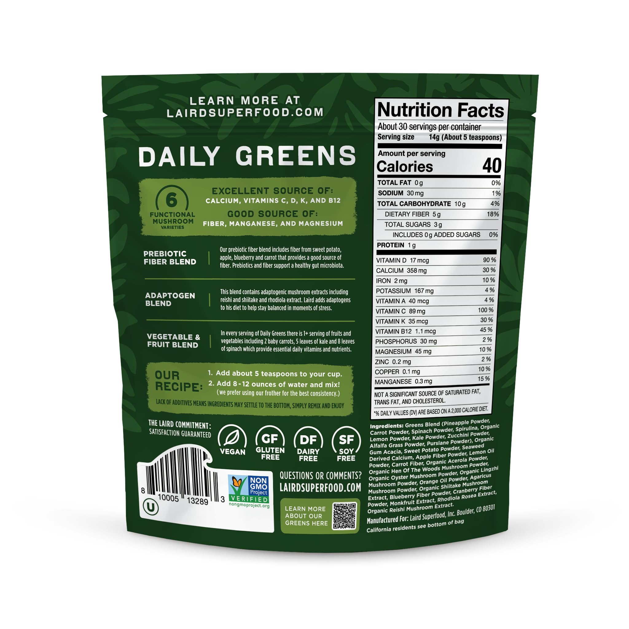 Laird Superfood polvo verde en primer plano mostrando textura fina y mezcla homogénea
