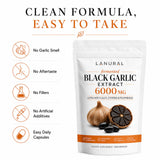 Lanural organic cápsula en mano para comparar tamaño y comodidad