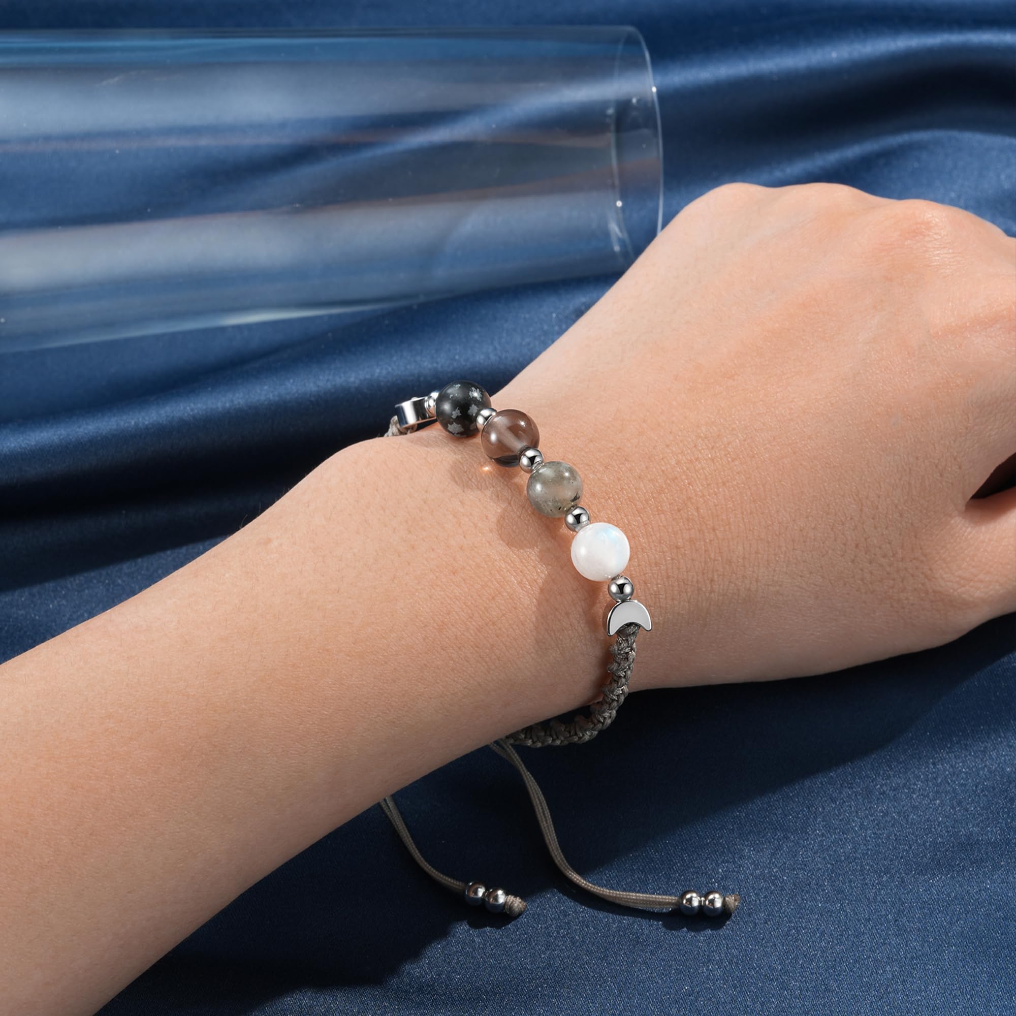 LAVEIR pulsera en ambiente ritual, aporta enfoque y presencia