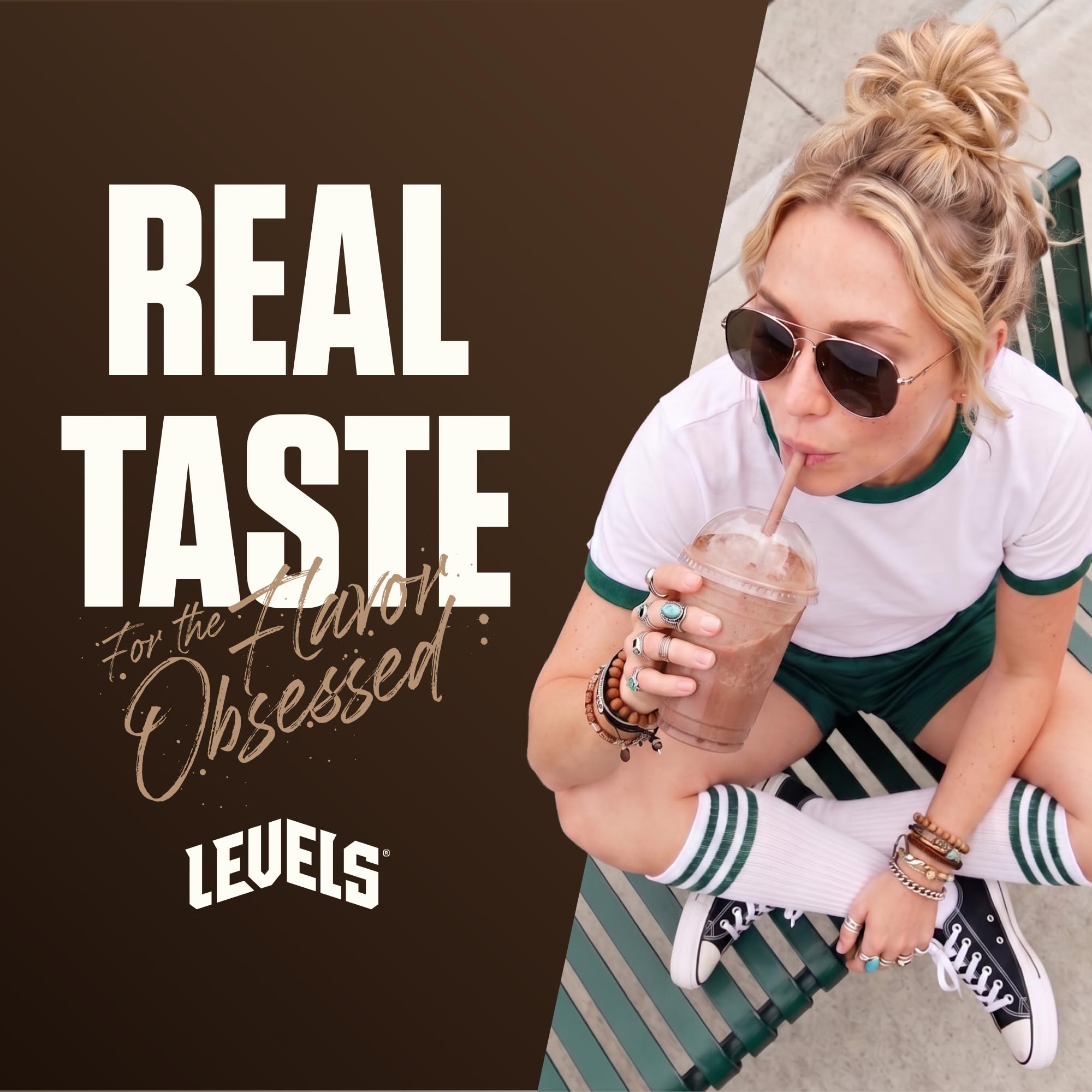 Levels Whey batido preparado en vaso, evidencia fácil disolución y sabor