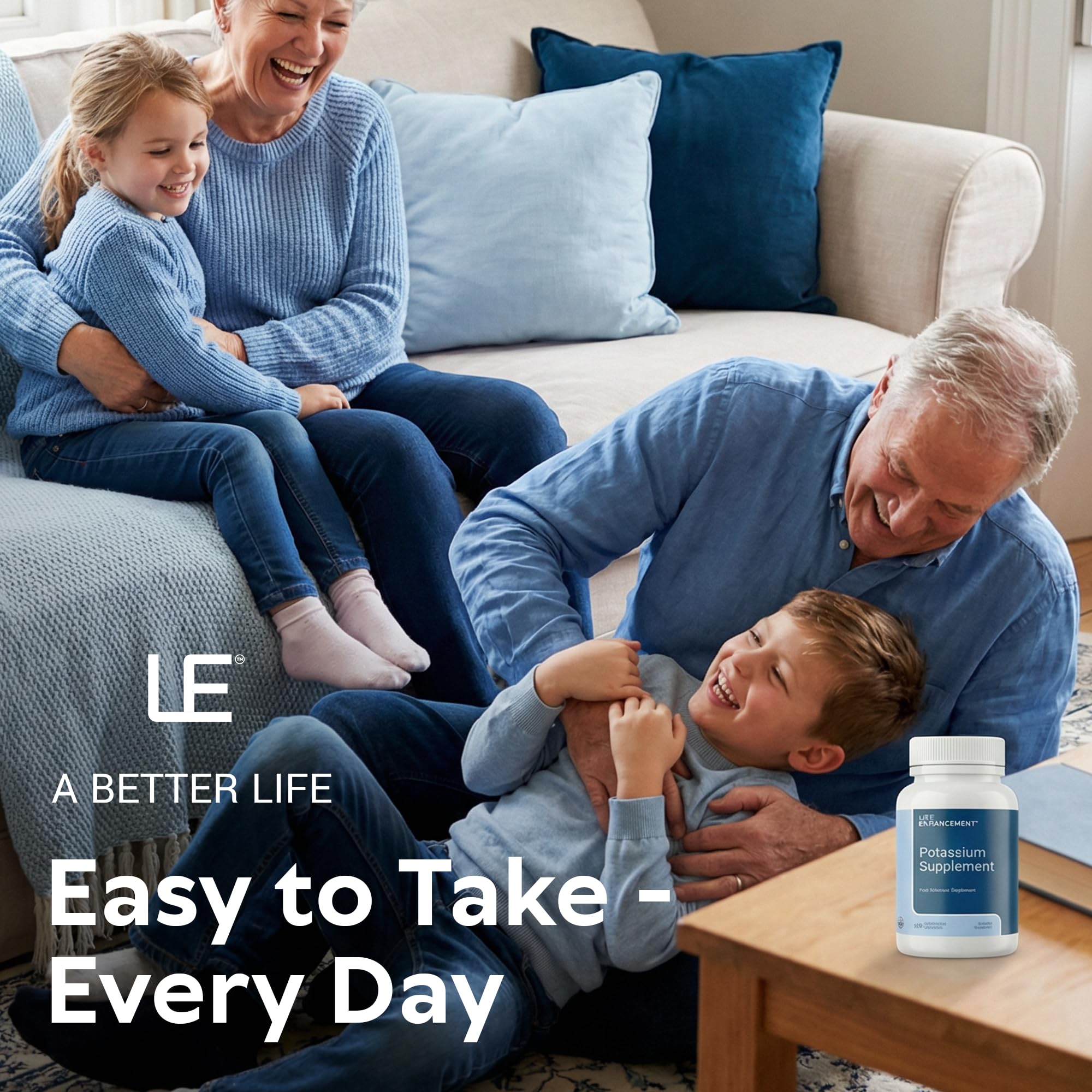 Life Enhancement producto en cocina junto a frutas, estilo de vida saludable