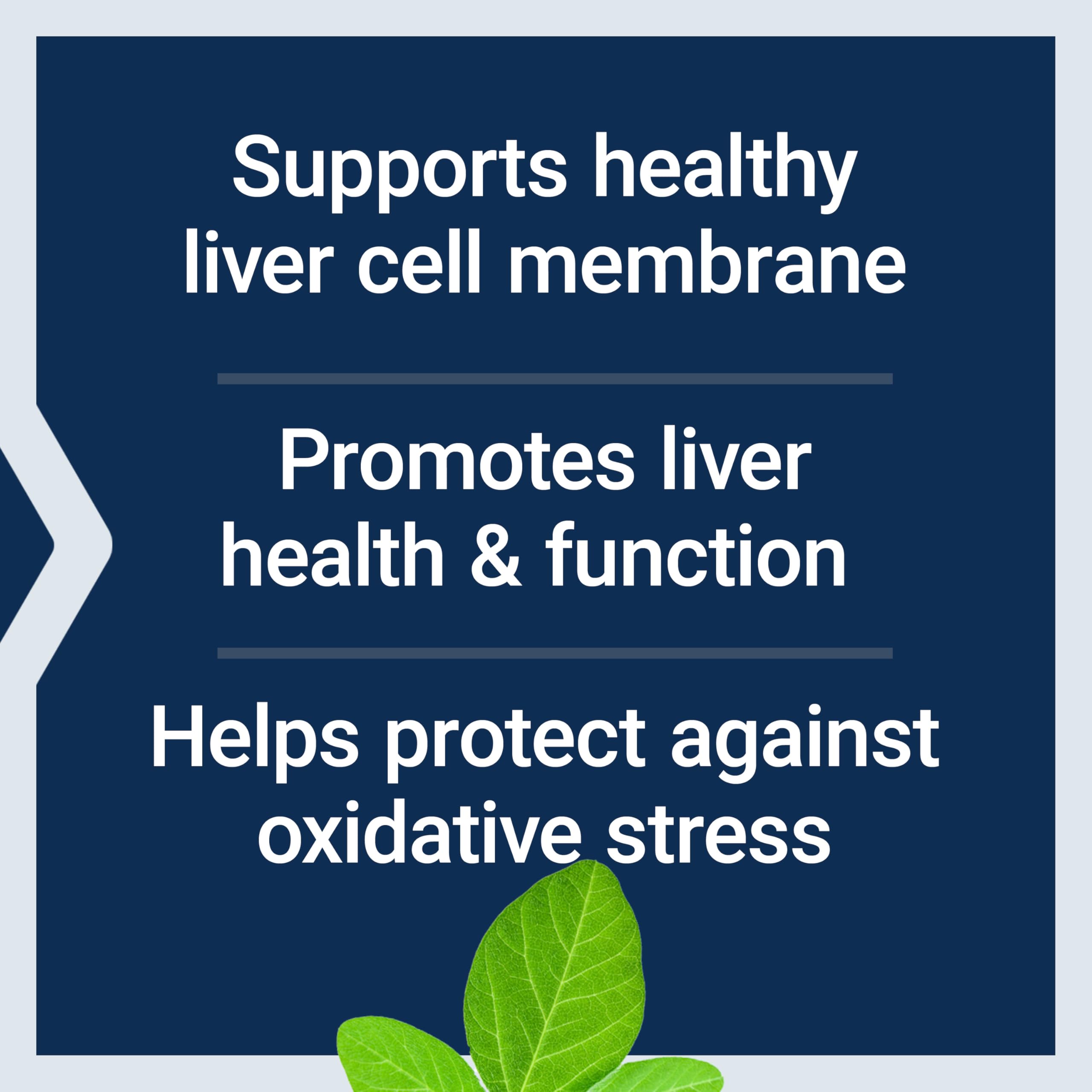 Life Extension softgel en mano para comparar tamaño y dosis fácil