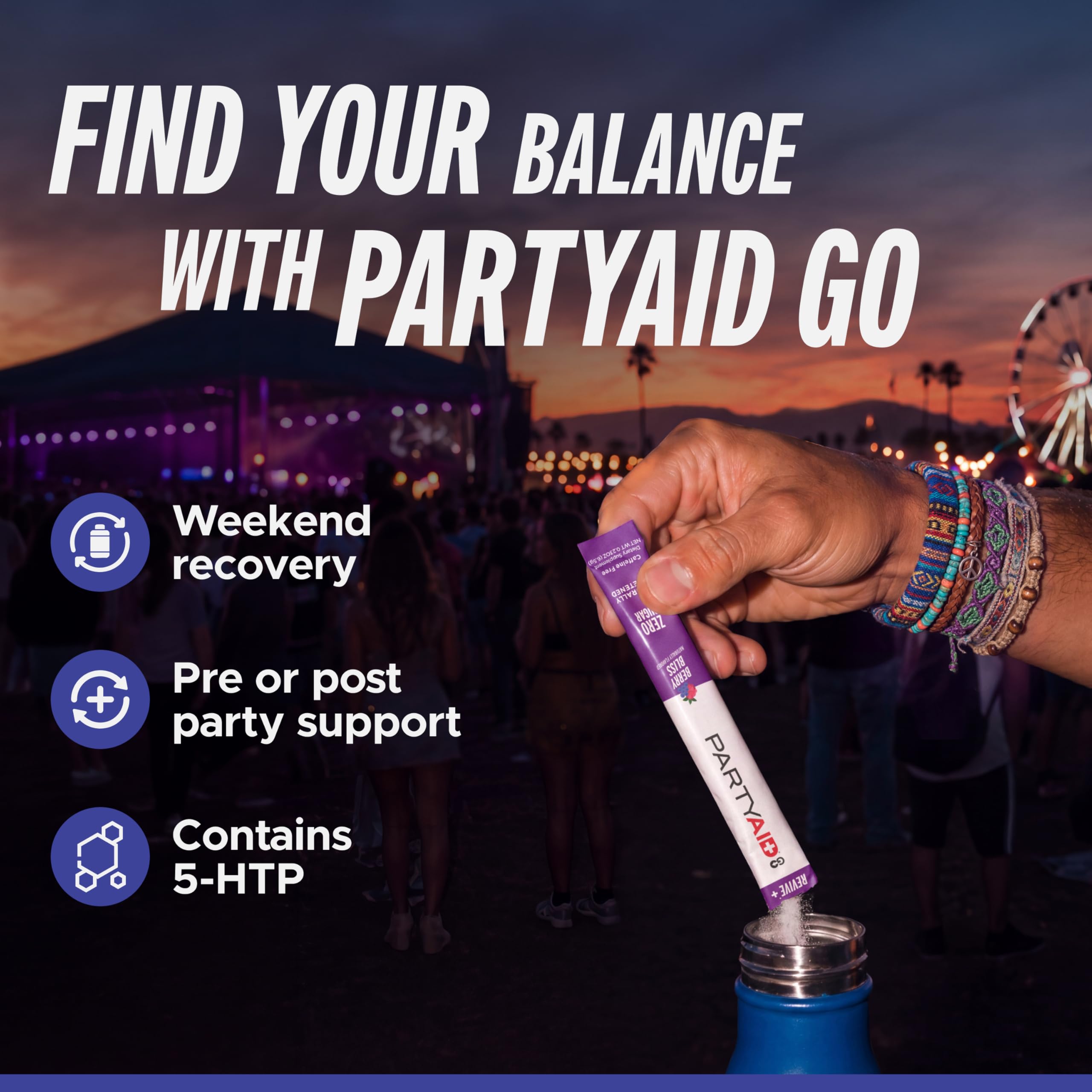 LIFEAID sobre PartyAid Go en mano para comparar tamaño y transporte fácil