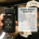 Live Bearded hombre usando suplemento con barba visiblemente más densa