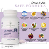 Living Well with Dr. Michelle niño tomando masticable con sonrisa y facilidad