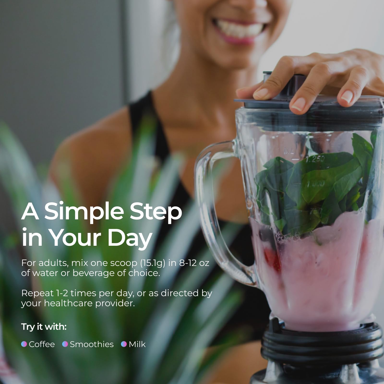 Livingood Daily servidor en vaso listo para beber con aporte proteico diario