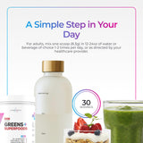Livingood Daily envase junto a objetos para comparar tamaño y porciones
