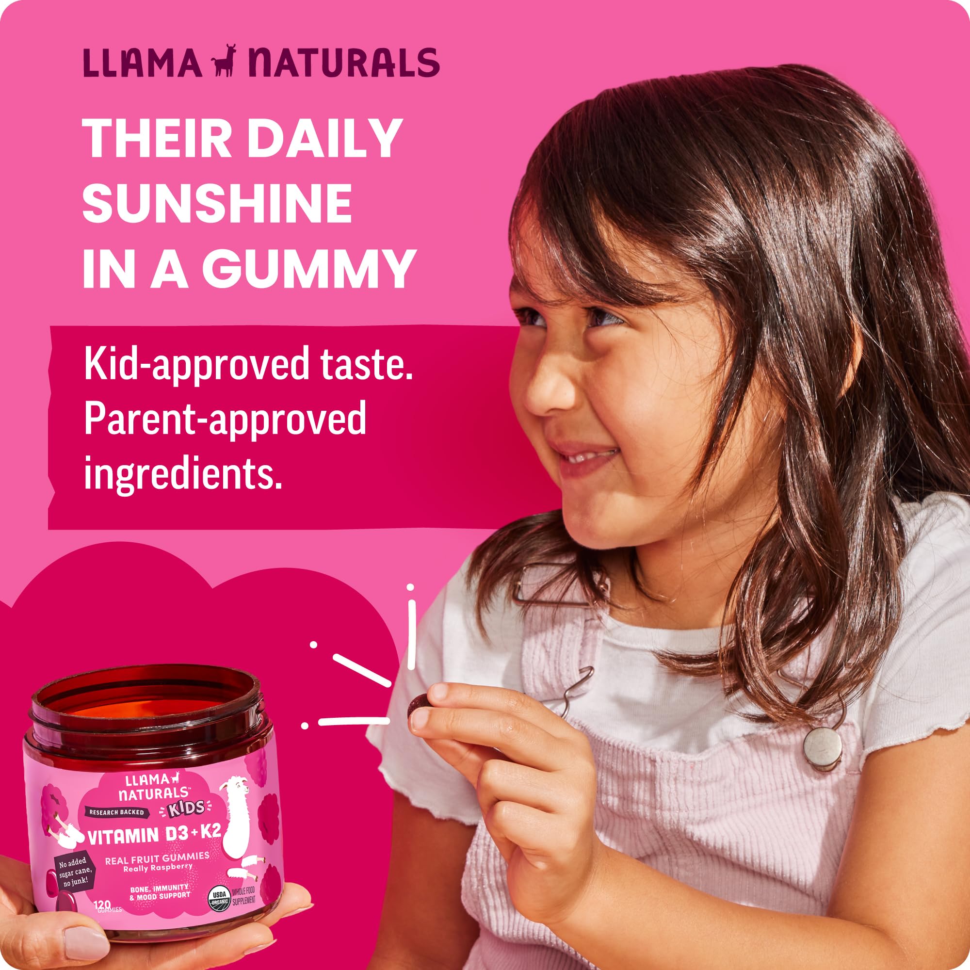 Llama Naturals escena familiar con niño tomando gomita en desayuno