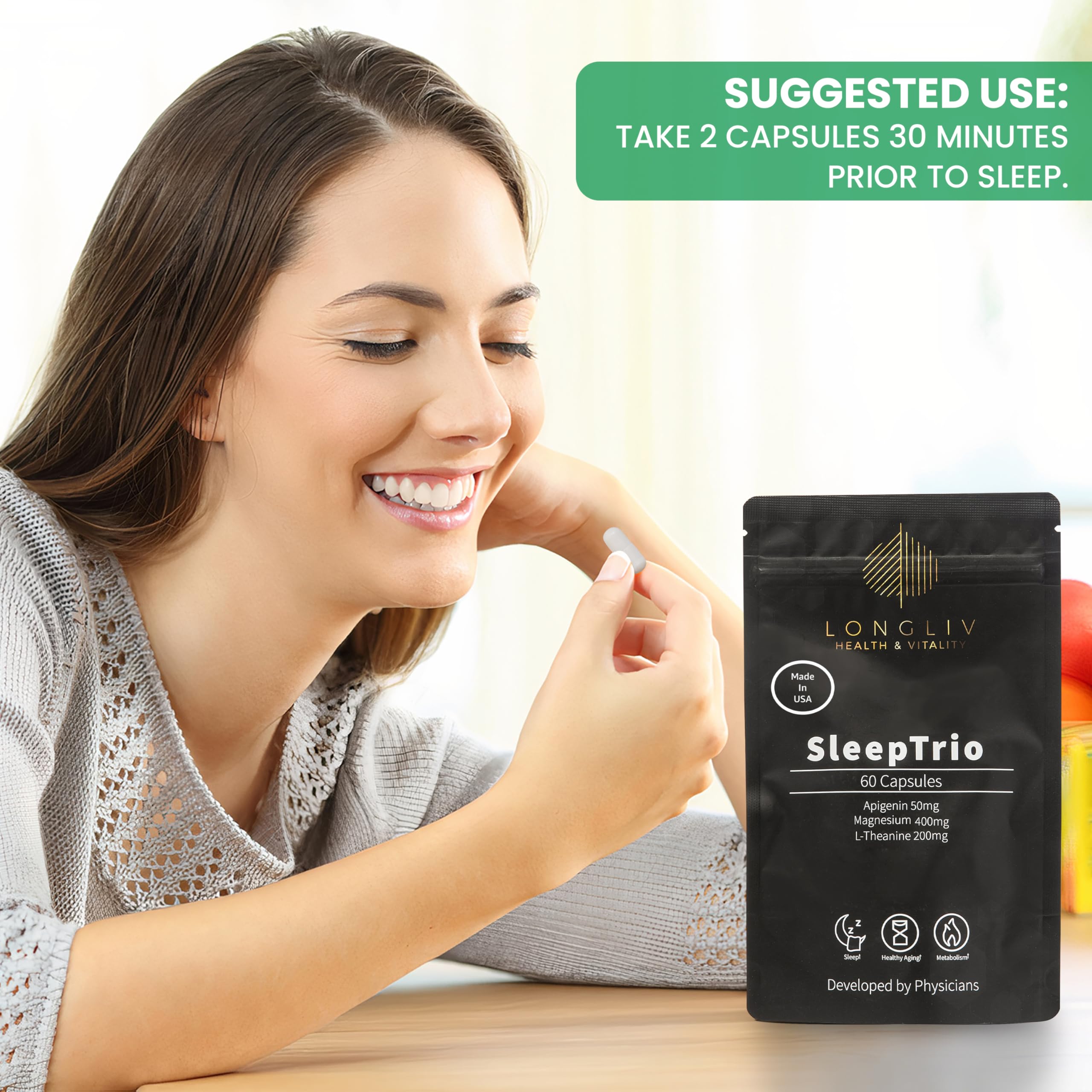 LongLiv Sleep Trio cápsulas en mano para comparar tamaño y dosificación