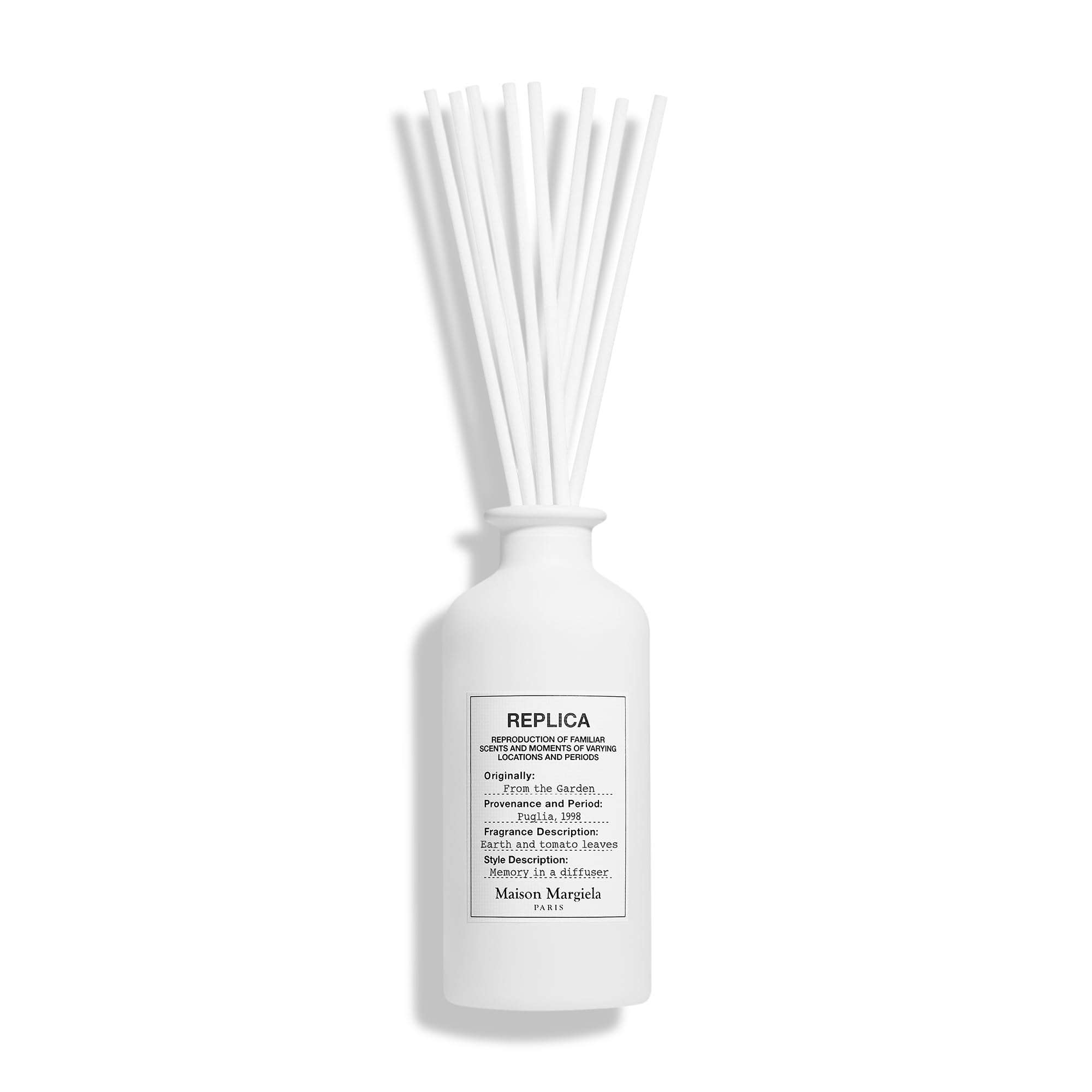 Maison Margiela frasco frontal mostrando diseño minimalista y estética decorativa