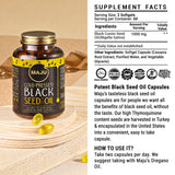 Maju Superfoods cápsulas sobre mesa de desayuno integradas en rutina diaria