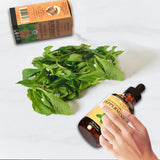 Mary Tylor Naturals frasco en mano para mostrar tamaño y fácil manejo