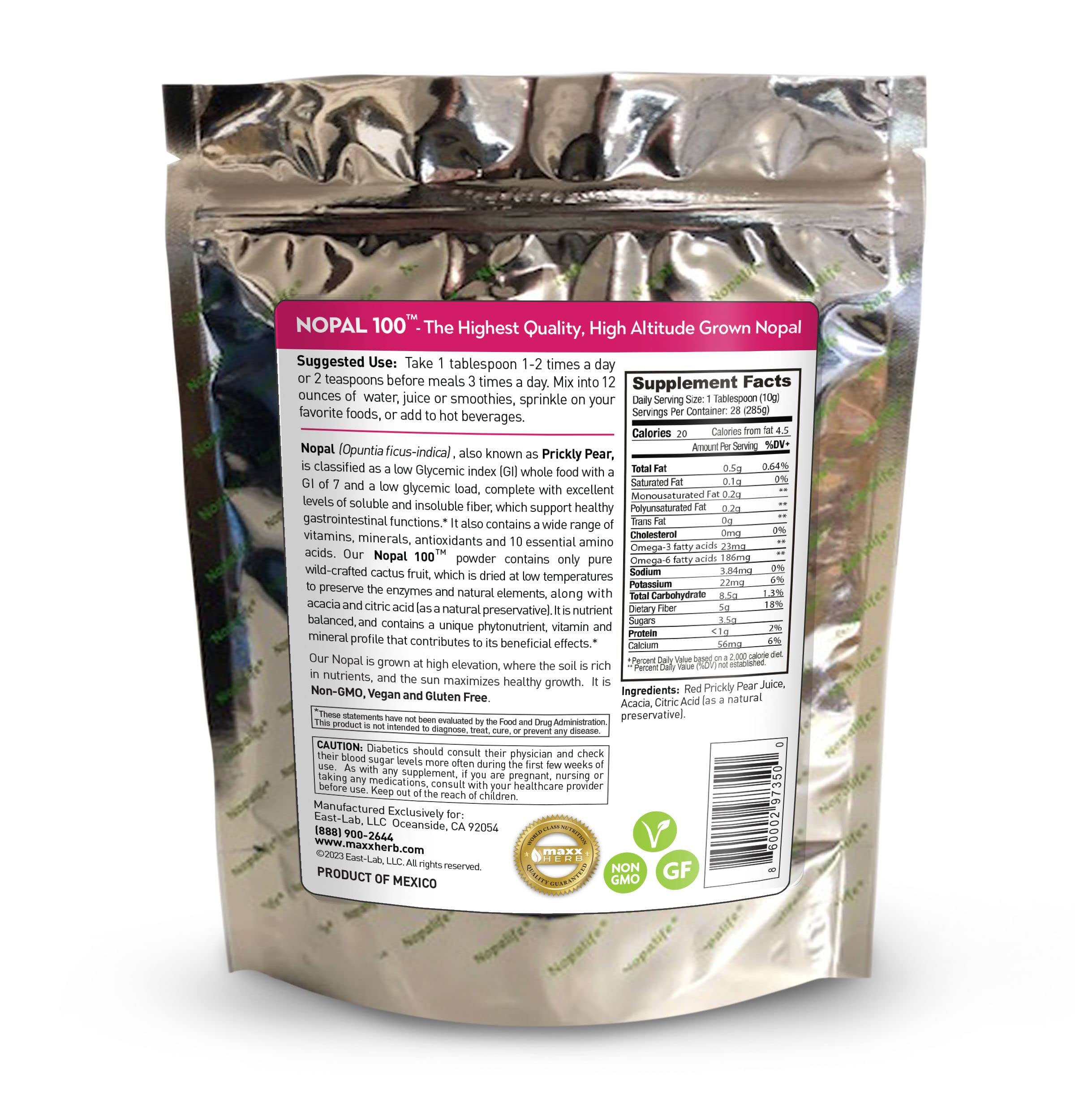 Maxx Herb polvo mezclado en batido rosado, aporta fibra y color natural