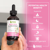 Maxx Herb gota de extracto en foco que muestra textura líquida y fácil absorción