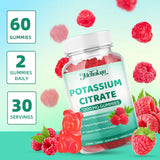 Gomitas Mchokuu en bol con frambuesas enfatizando sabor natural