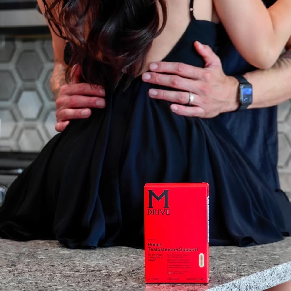Mdrive Prime comparación de tamaño con mano para referencia de escala