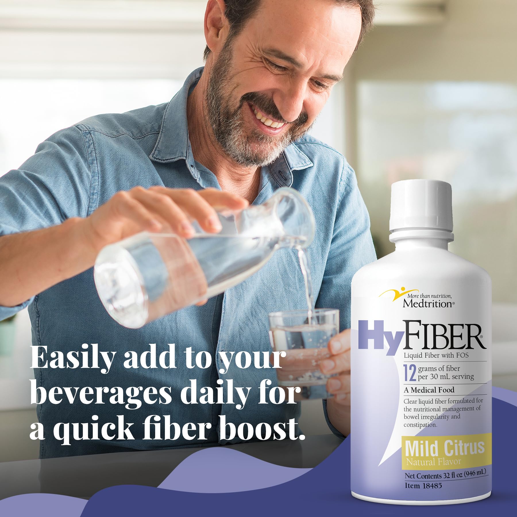 Medtrition HyFiber comparación de tamaño con una mano para visualizar capacidad de 32 fl oz