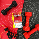 MegaRed cápsula al lado de un vaso de agua lista para tomar