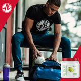 Metabolic Nutrition atleta entrenando al aire libre mostrando enfoque y energía