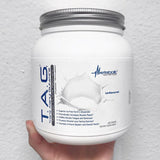 Metabolic Nutrition uso en gimnasio con botella mostrando practicidad postentreno