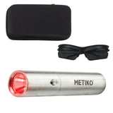 METIKO antorcha frontal mostrando diseño ergonómico y portabilidad