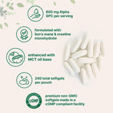 Micro Ingredients softgel en mano para comparar tamaño y fácil ingestión