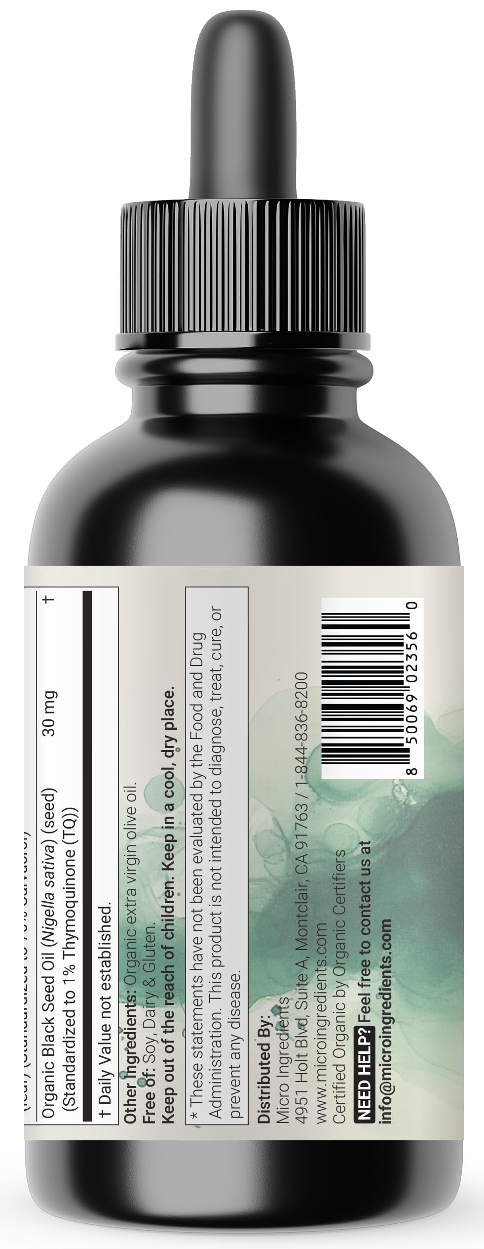 Micro Ingredients botella colocada en entorno natural resaltando origen vegetal y orgánico