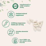 Micro Ingredients cápsula en mano para ver tamaño y facilidad de uso