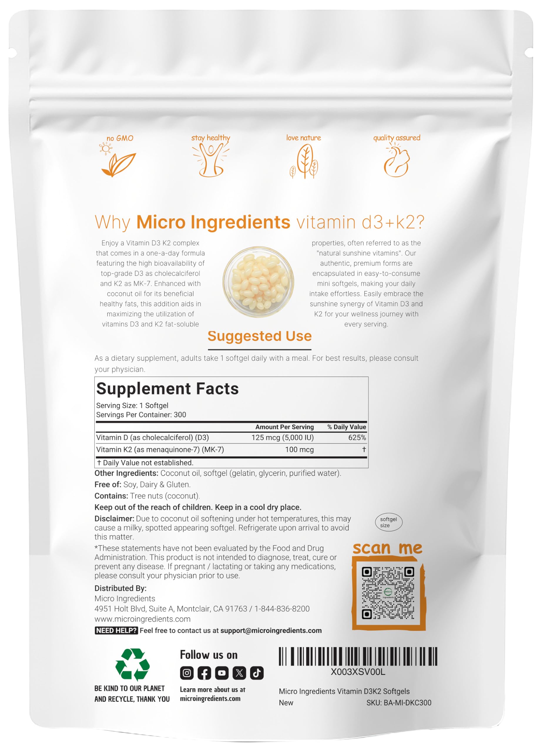 Micro Ingredients cápsulas en mano para comparar tamaño y fácil ingestión