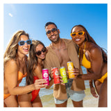 Mitra9 lata en ambiente relajado en terraza, ideal para socializar sin alcohol