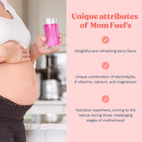 Escena lifestyle con mamá y bebé usando Mom Fuel para hidratación durante la lactancia