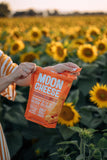 Moon Cheese etiqueta nutricional enfocada en proteína y bajo en carbohidratos