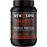 MTN OPS frasco frontal mostrando diseño y beneficio de proteína premium