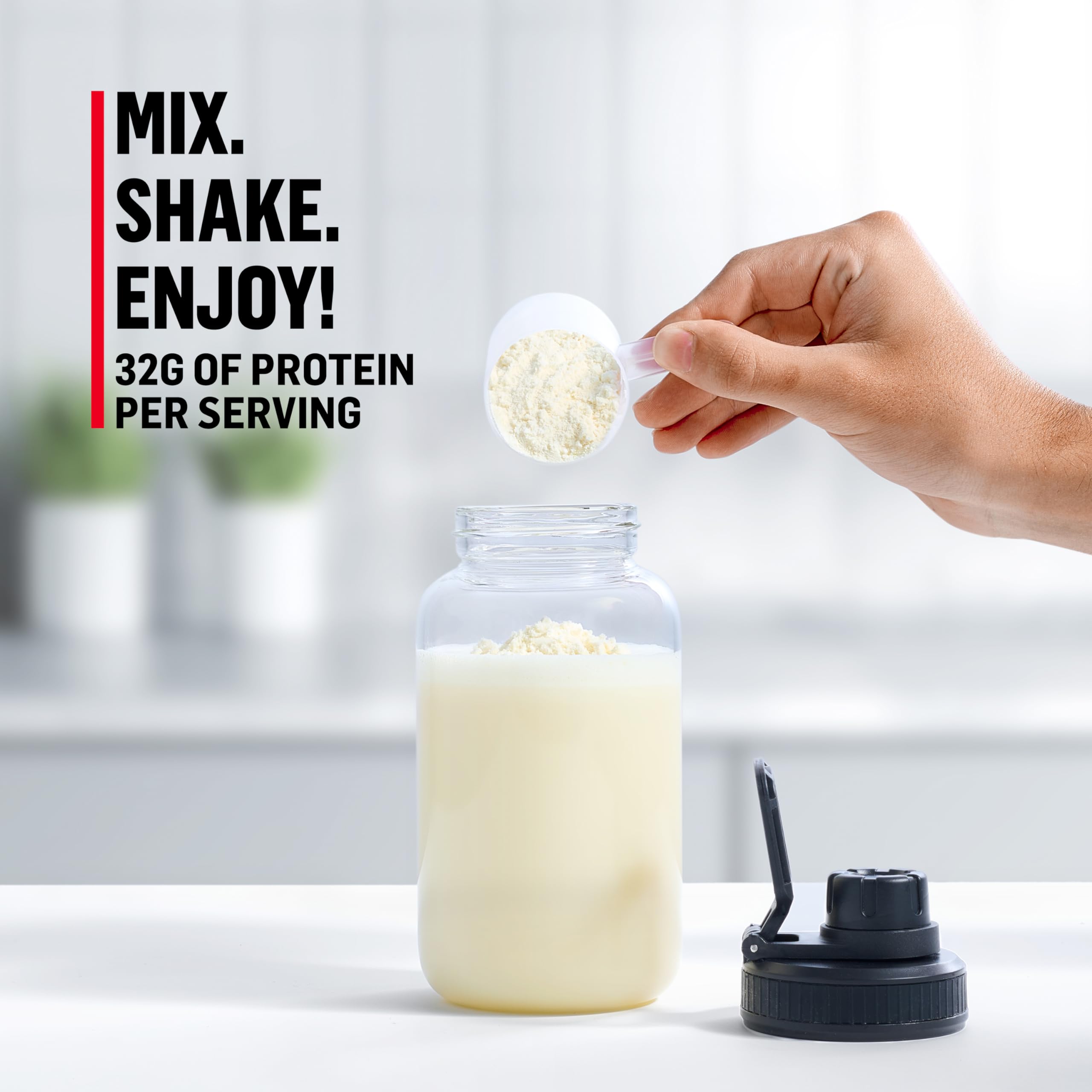 Vaso preparado con Muscle Milk Banana Crème listo para consumir tras ejercicio