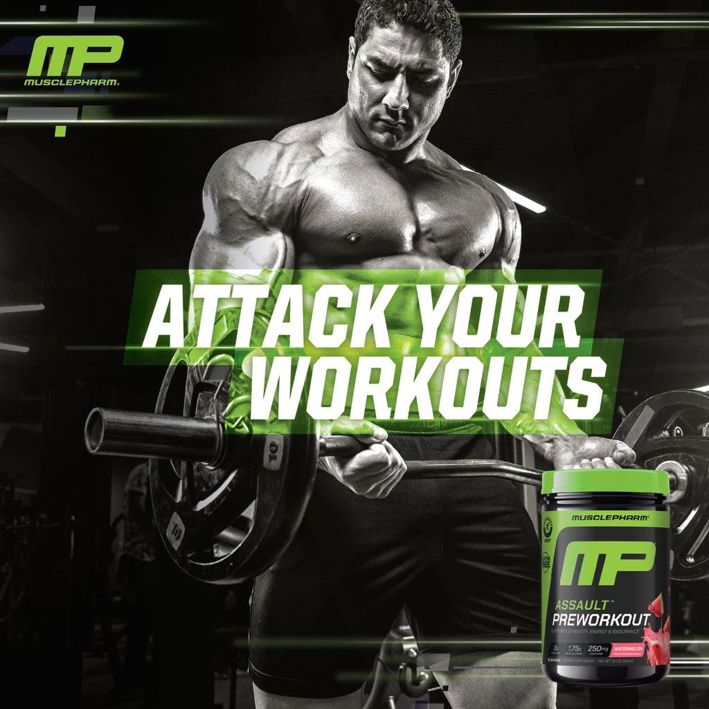 Muscle Pharm atleta tomando antes de entrenar para mayor intensidad