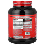 MuscleMeds Carnivor Shred batido servido en vaso, textura cremosa y aporte proteico