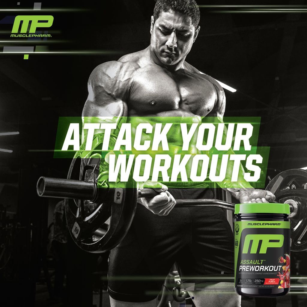 Cucharada medidora con polvo MusclePharm indicando la dosis por servicio