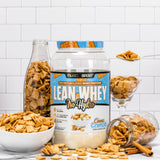Musclesport batido Cinna Crunch en mesa de desayuno, opción sabrosa y baja en calorías