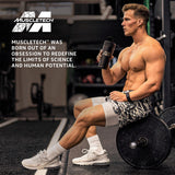 MuscleTech cucharada de producto para comparar tamaño de la porción y facilidad de dosificación