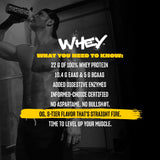 mutant Whey batido preparado en vaso, sabor Triple Chocolate cremoso
