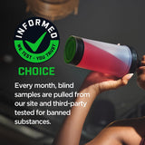 Vaso con Myprotein mezclado en agua, bebida translúcida y refrescante