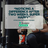 Myprotein tamaño del envase comparado en mano para referencia de porciones